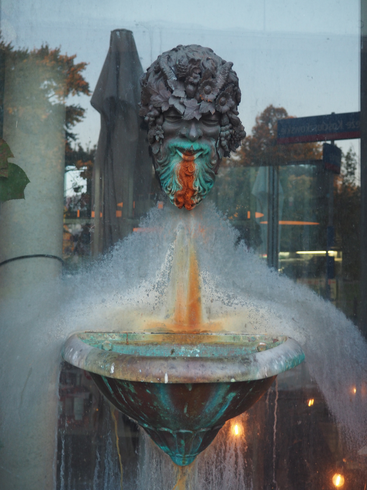 Zdjęcie architektury budynku Biblioteka Uniwersytecka w Warszawie